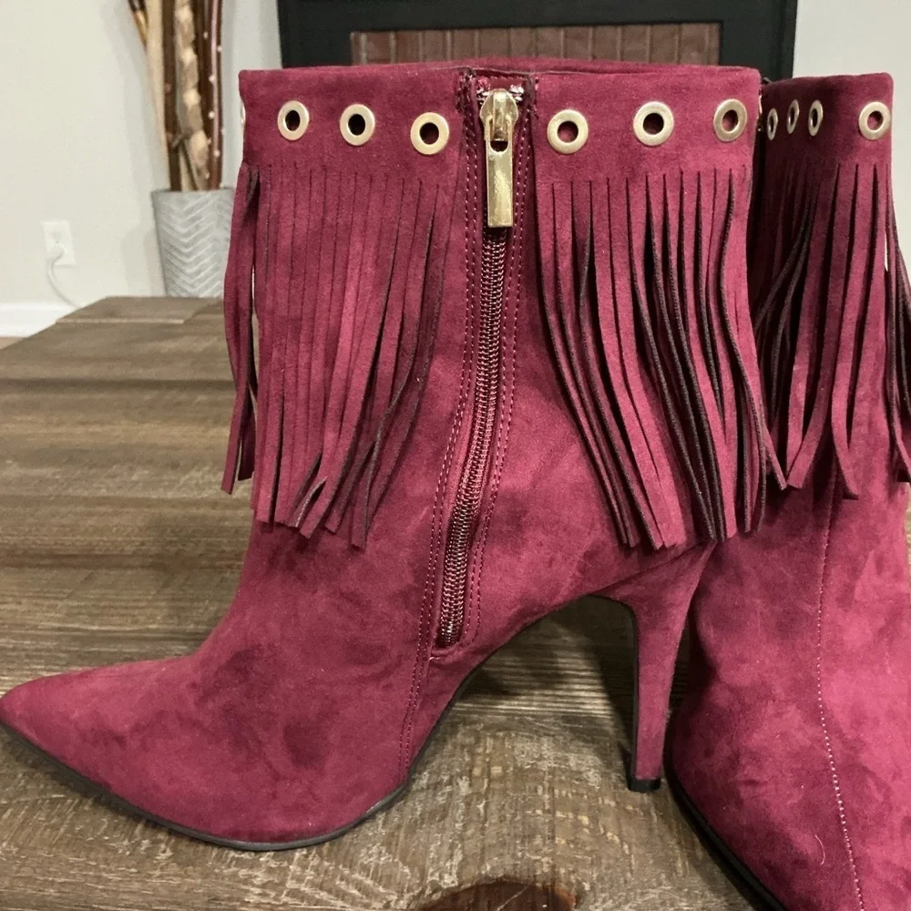 ASHLEY STEWART Grommet Fringe Bootie Fashion Boots Burgundy Sz 11w